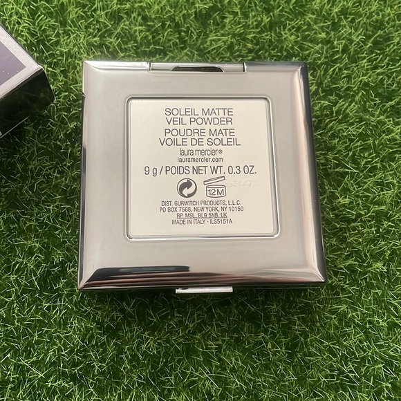 🆕 Laura Mercier Soleil Matte Veil Powder bronzer - Picture 3 of 3